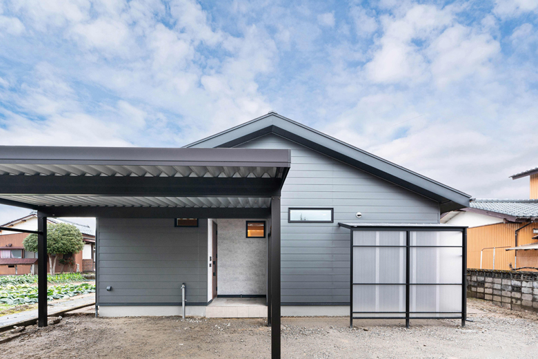 柱を活かしたキャットウォークのある減築リノベーションの家｜阿賀野市｜M様邸の画像